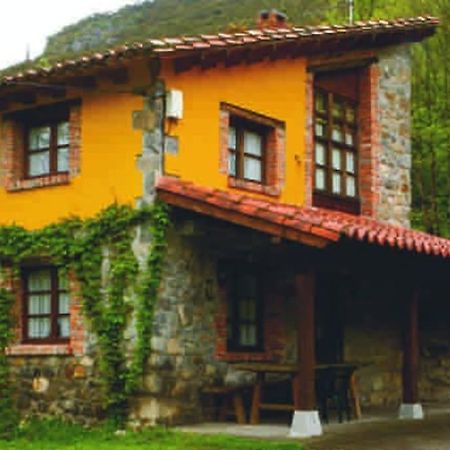 La Rotella, Calma Al Lado De Onís Exterior foto