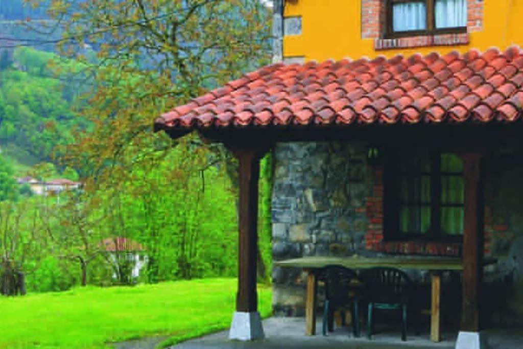 La Rotella, Calma Al Lado De Onís Exterior foto